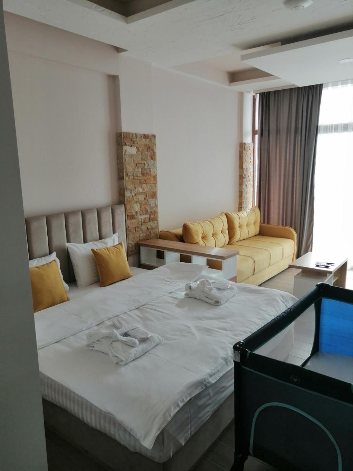 Milmari - Wellness & Spa Hotel Копаоник Стая снимка